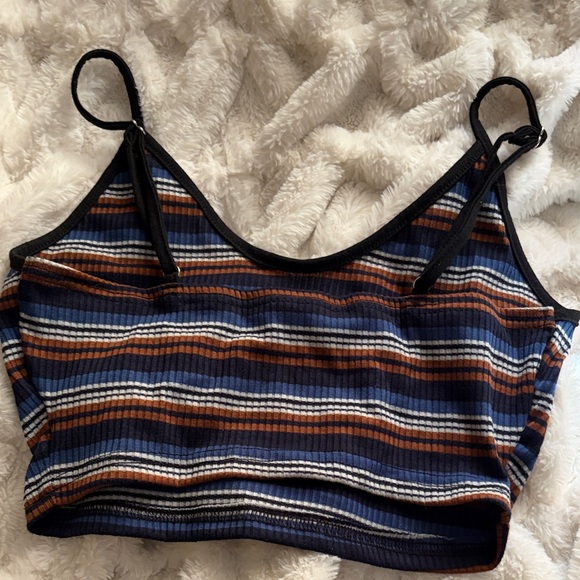 Striped Ribbed Crop Top - Picture 3 of 3